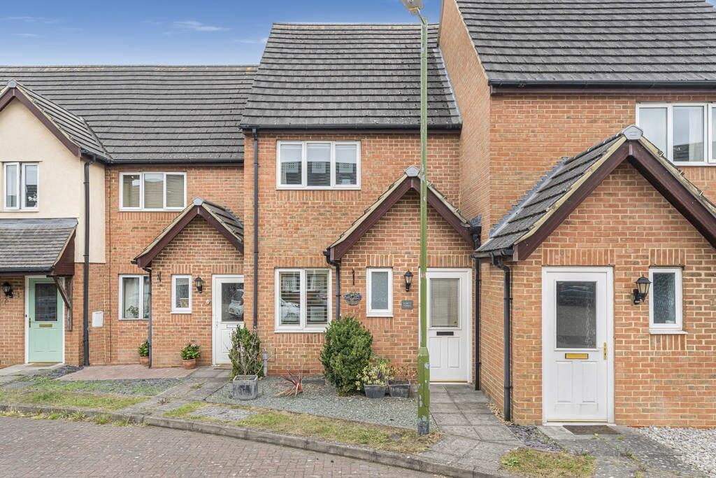 Main image of property: 43 Heron Way, Royston, Hertfordshire, SG8 7XH