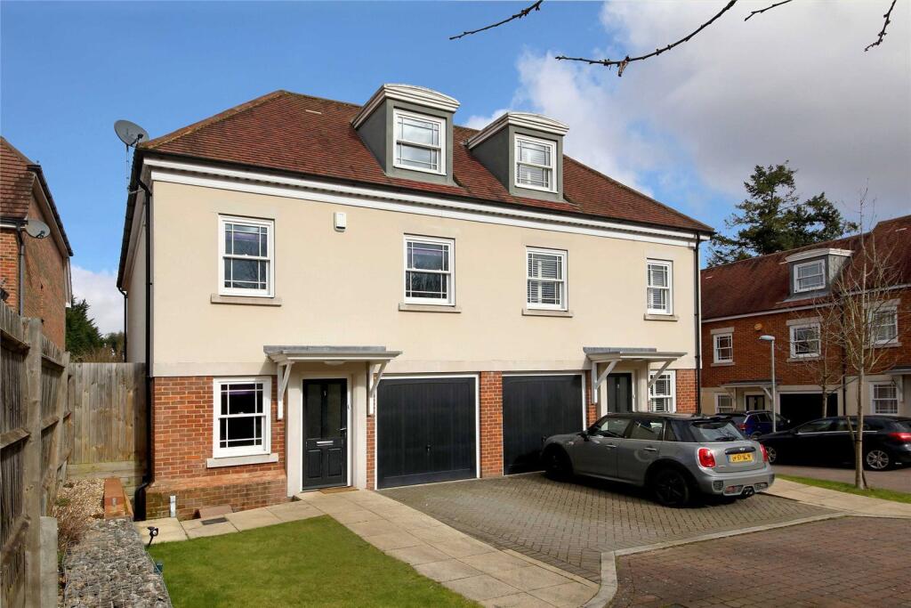 Main image of property: Lock Mews, Beaconsfield, HP9