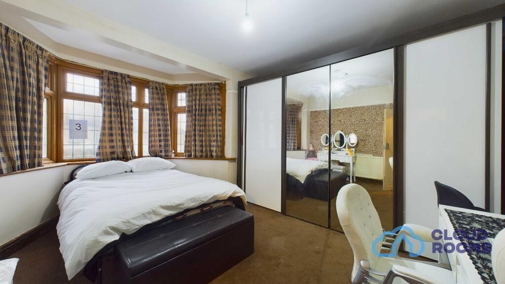 Main image of property: Roberta Street, London, E2