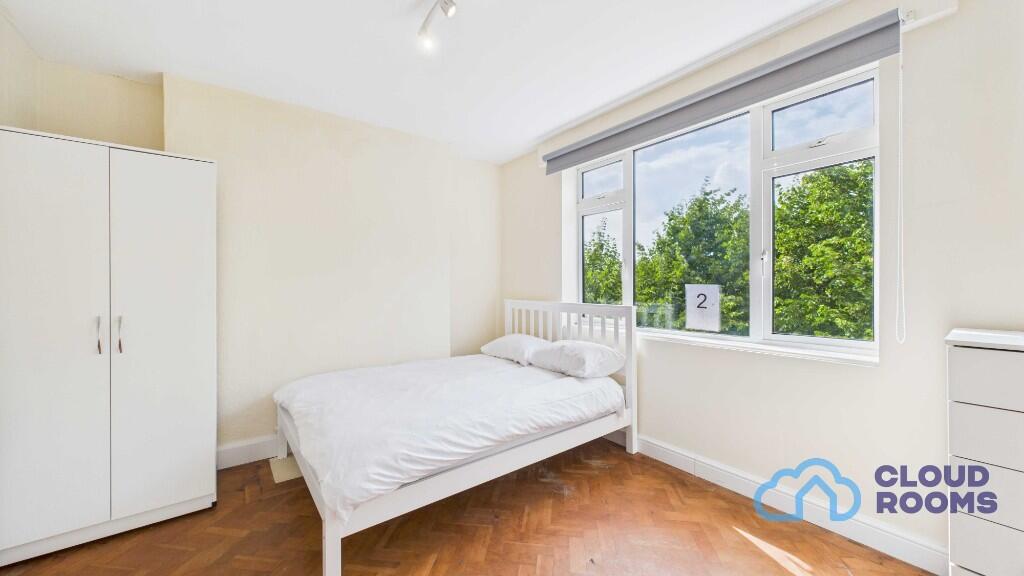 Main image of property: Hainault Road, London, E11