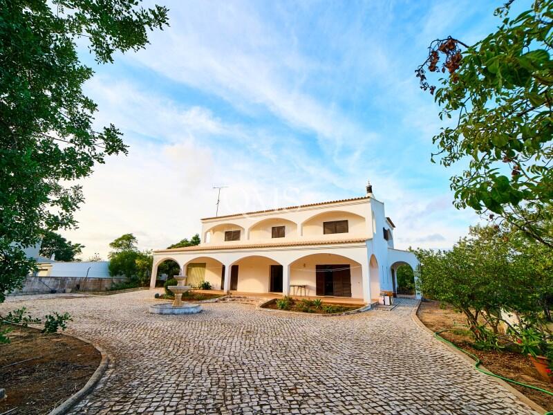 Main image of property: Algarve, Almancil