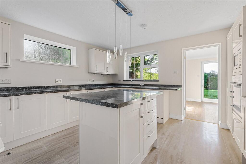 Main image of property: Putlowes Drive, Fleet Marston, Aylesbury, HP18