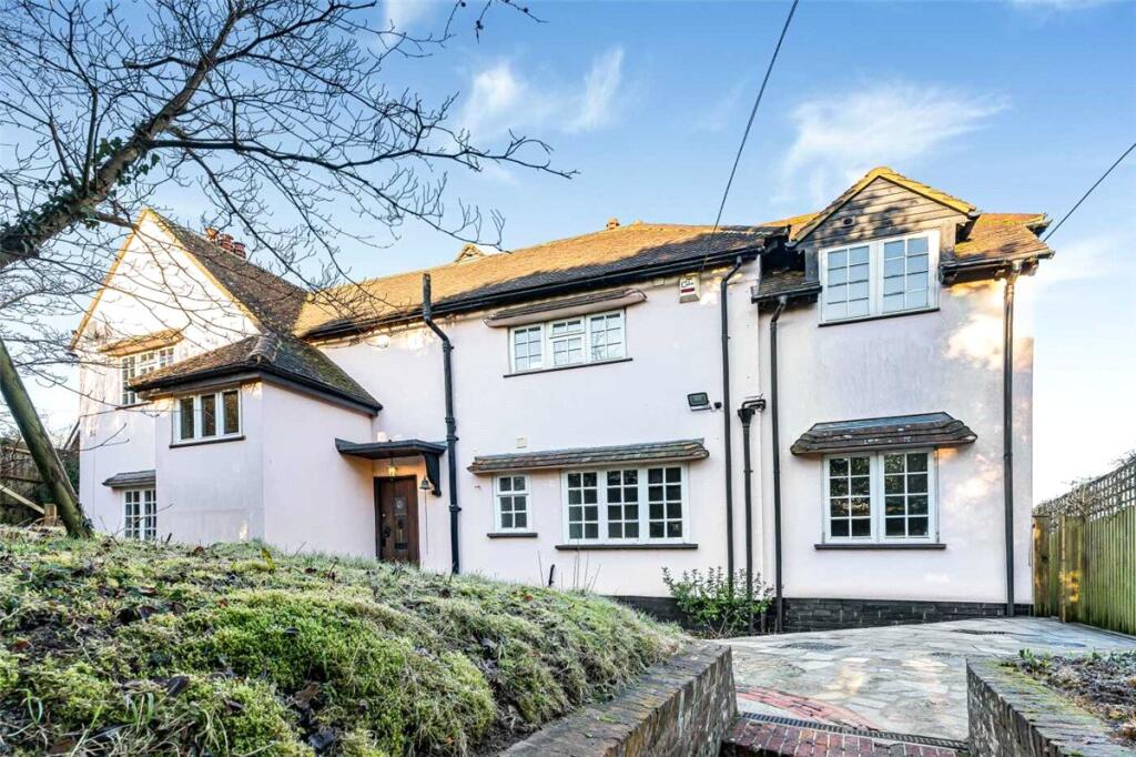 Main image of property: Ellesborough Road, Wendover, Aylesbury, Buckinghamshire, HP22