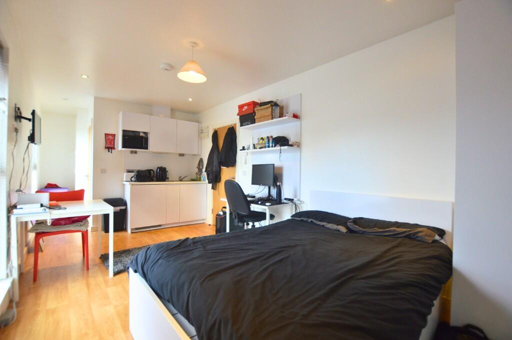 Main image of property: St. Michaels Lane, Leeds, West Yorkshire, LS6