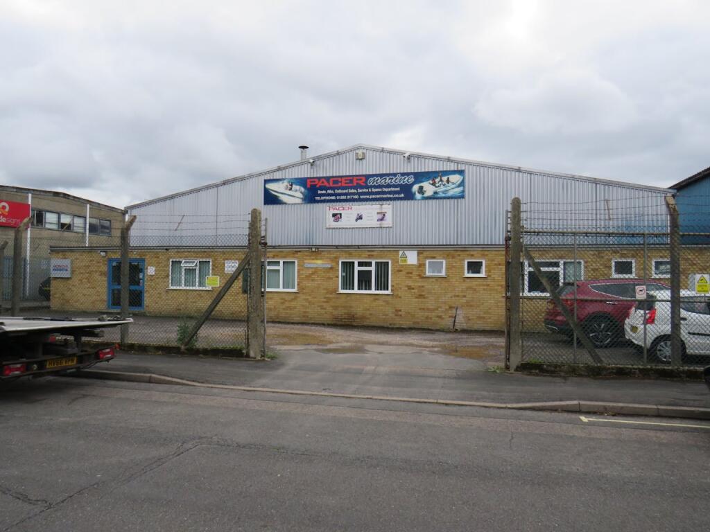 Main image of property: Units 3 / 3b, Holder Road, Aldershot, GU12 4RH