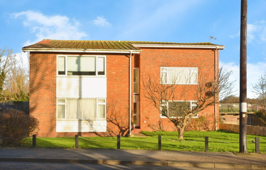 Main image of property: Upper Bognor Road, Bognor Regis, PO21 1JH