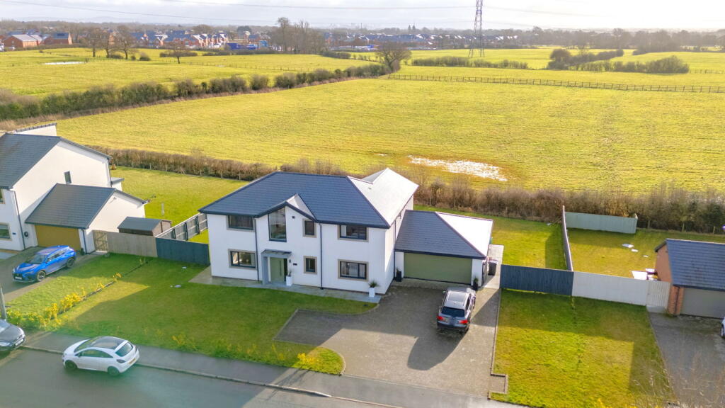 Main image of property: Bartle Lane, Lower Bartle, Preston, PR4 0RU