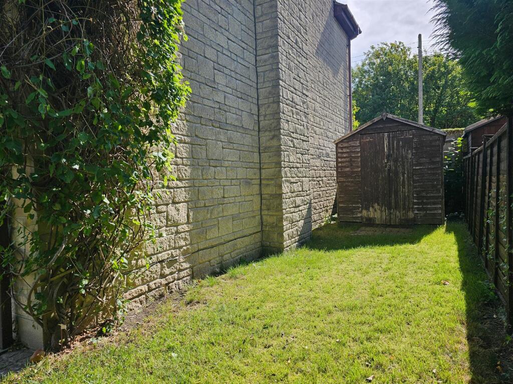 Additional image 28 of Henton, Wells