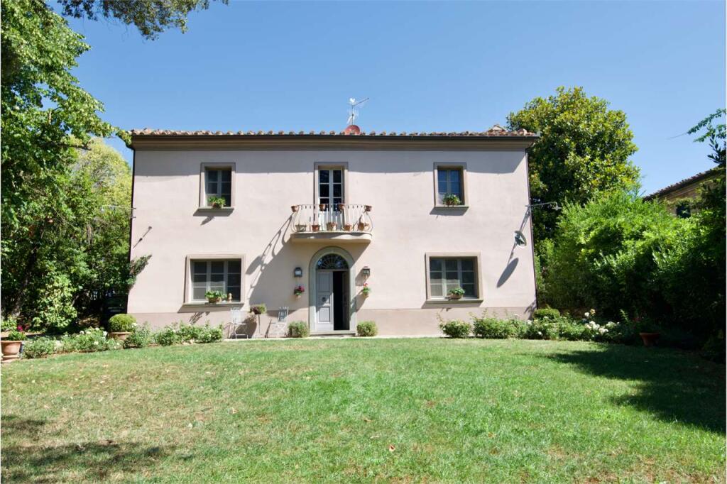 Main image of property: Tuscany, Arezzo, Foiano della Chiana