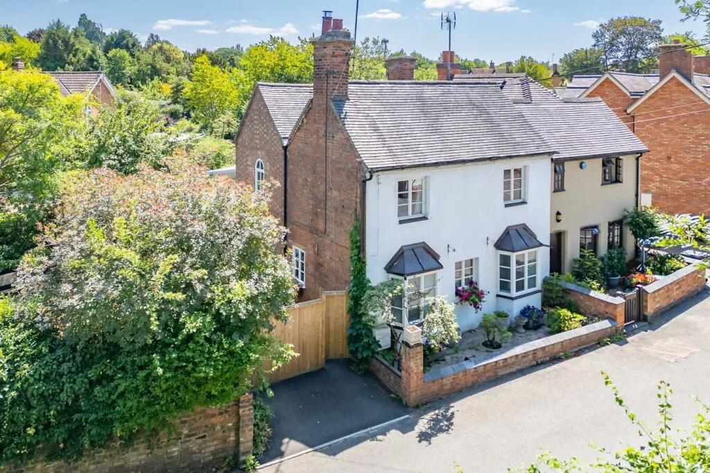 Main image of property: Ashford, School Road, Snitterfield CV37 0JL