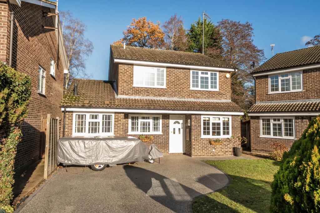 Main image of property: The Potteries, Farnborough, Hampshire, GU14