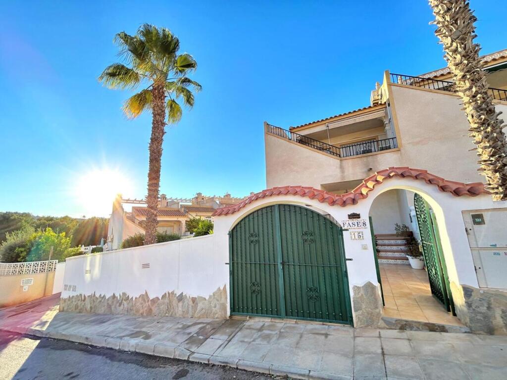 Main image of property: Villamartin,Alicante