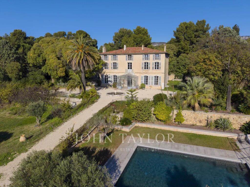 Main image of property: Provence-Alps-Cote d`Azur, Var, Ollioules