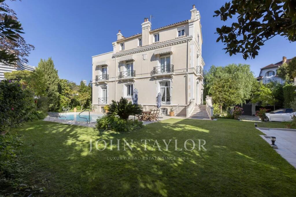Main image of property: Provence-Alps-Cote d`Azur, Bouches-du-Rhône, Marseille