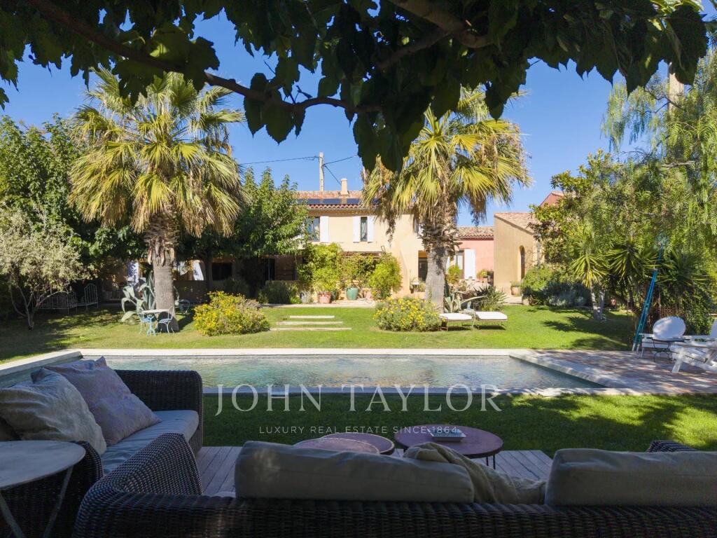 Main image of property: Provence-Alps-Cote d`Azur, Var, St-Cyr-sur-Mer