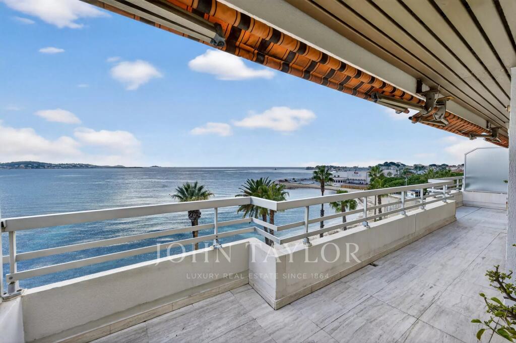 Main image of property: Provence-Alps-Cote d`Azur, Var, Bandol