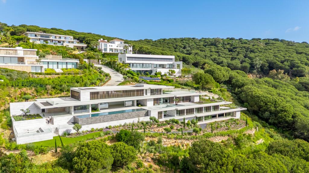 Main image of property: Andalucia, Cádiz, San Enrique De Guadiaro