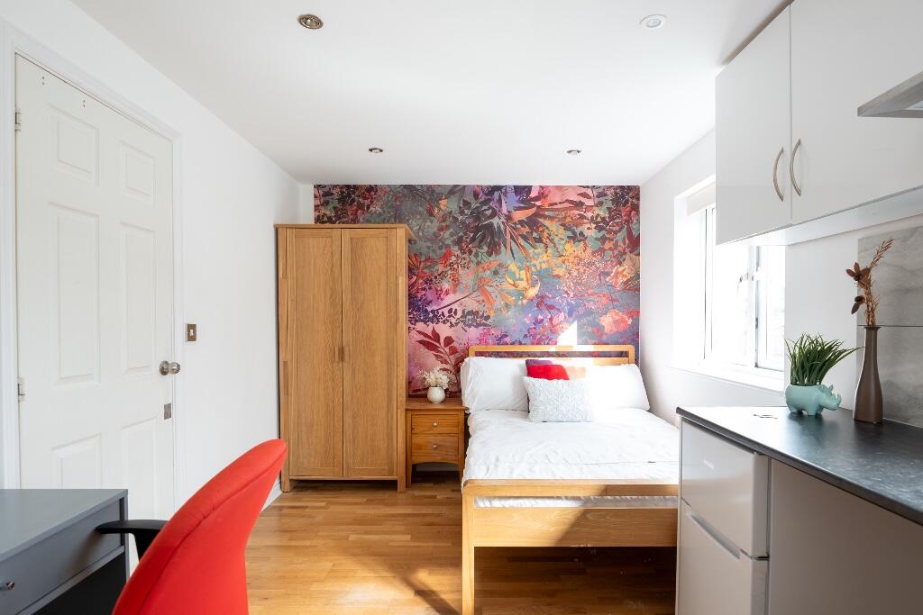 Main image of property: Chieftain Way, Cambridge, Cambridgeshire, CB4