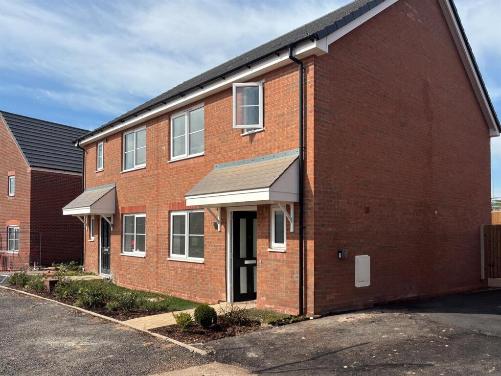 Main image of property: Stoneleigh View, Kenilworth