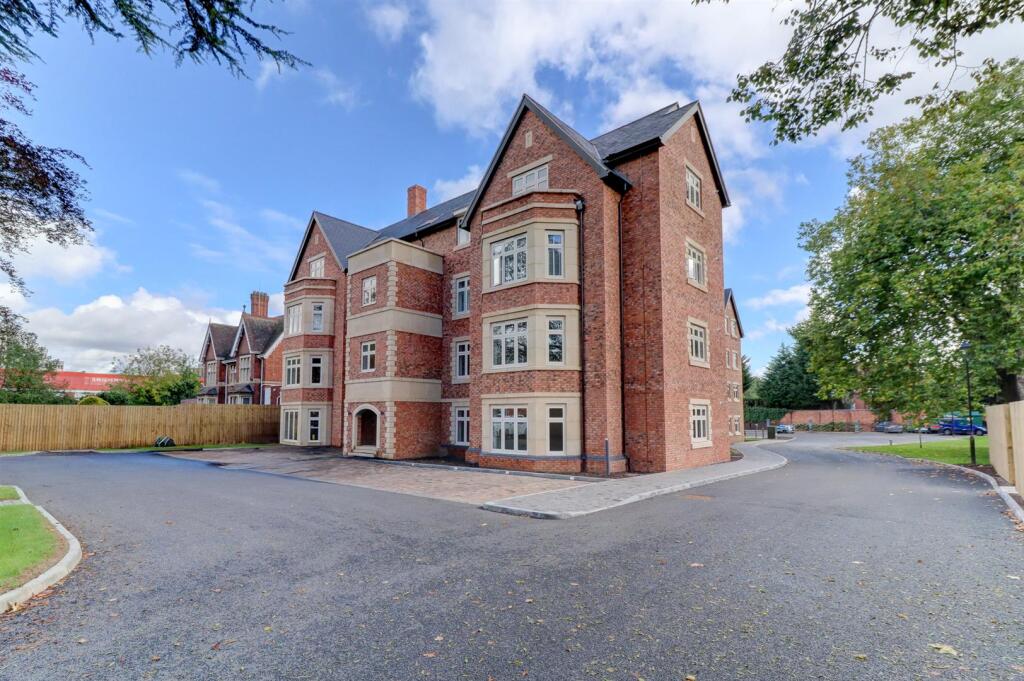 Main image of property: Rodborough House, Warwick Road, CV3 6AG