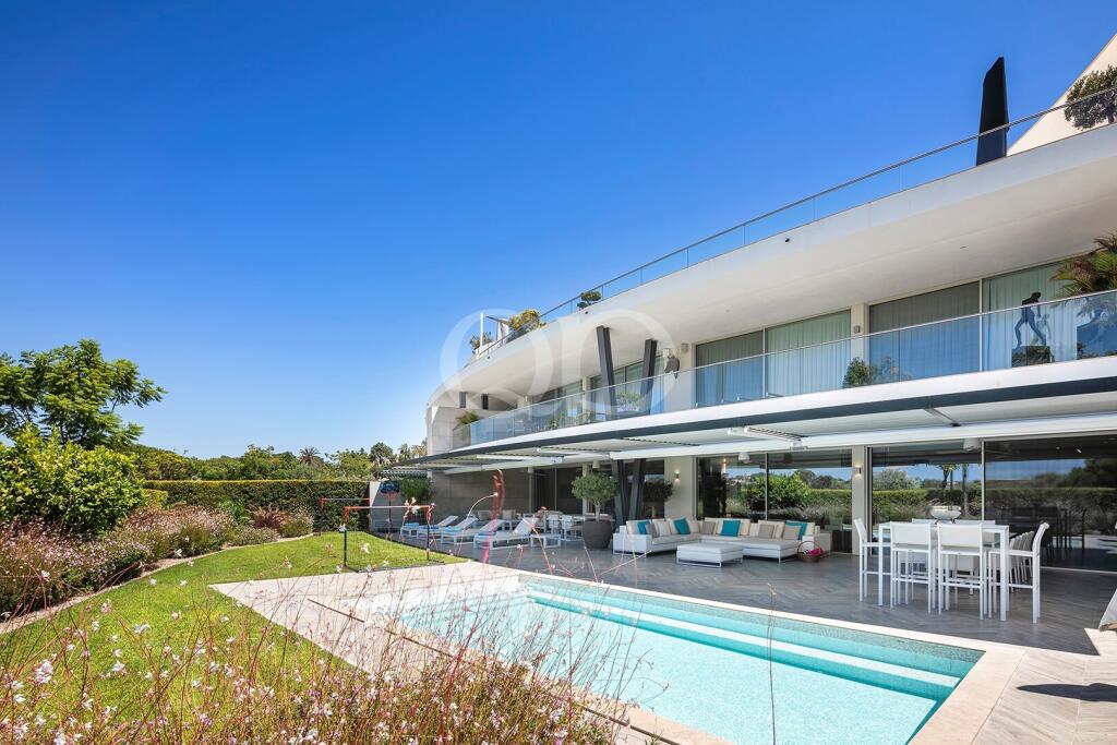 Main image of property: Algarve, Almancil