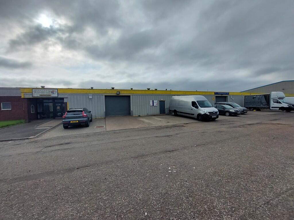 Main image of property: Unit F, Lochlands Industrial Estate, Larbert, FK5 3NS