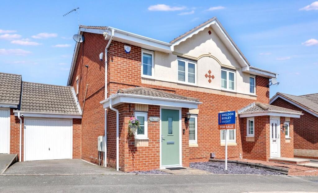 Main image of property: Smallman Road, Nuneaton, CV10