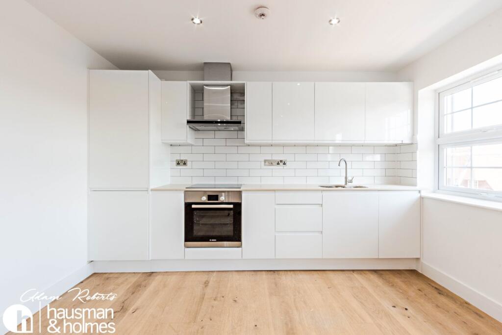 Main image of property: Temple Fortune Mansions, Temple Fortune