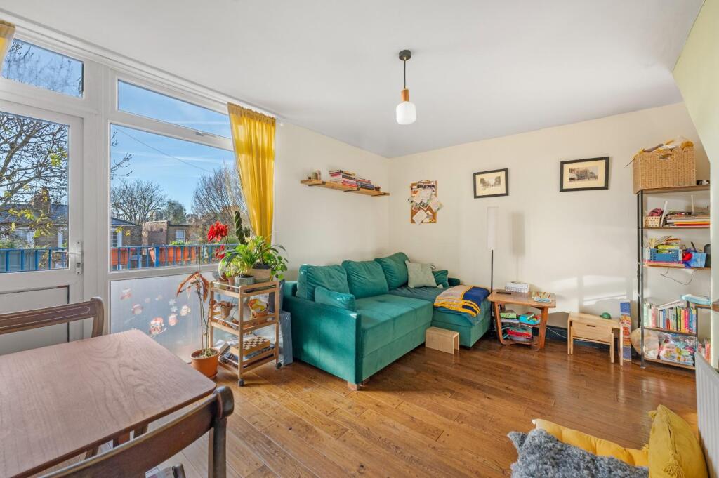 Main image of property: Tottenham Road, London, N1