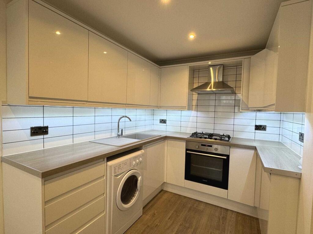 Main image of property: 22 E Castleton Court, Castleton Drive, Newton Mearns