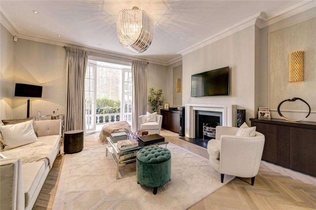 Main image of property: Chesterfield Hill, Mayfair, London, W1J