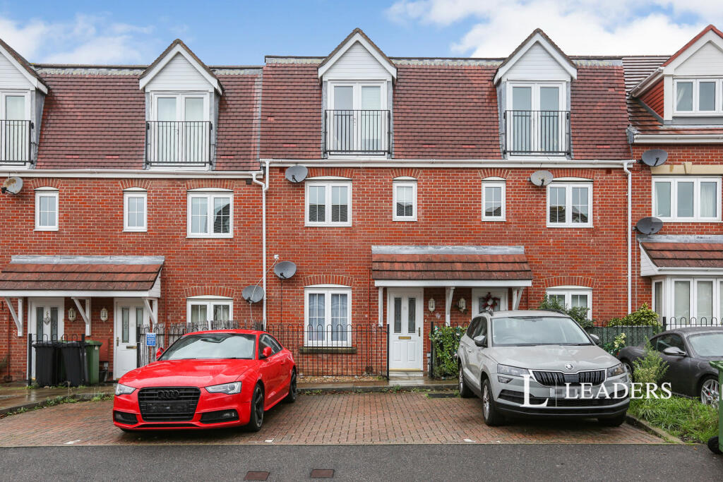 Main image of property: Chadwick Way, Hamble, Southampton, SO31