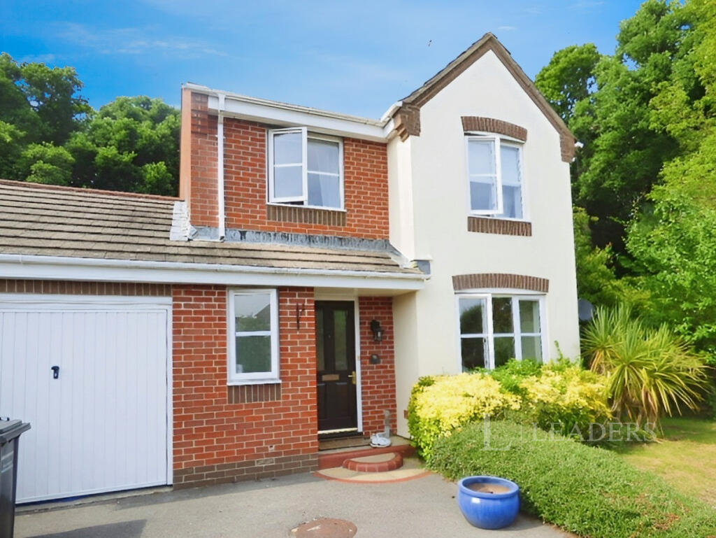 Main image of property: Wood End Way, Chandlers Ford