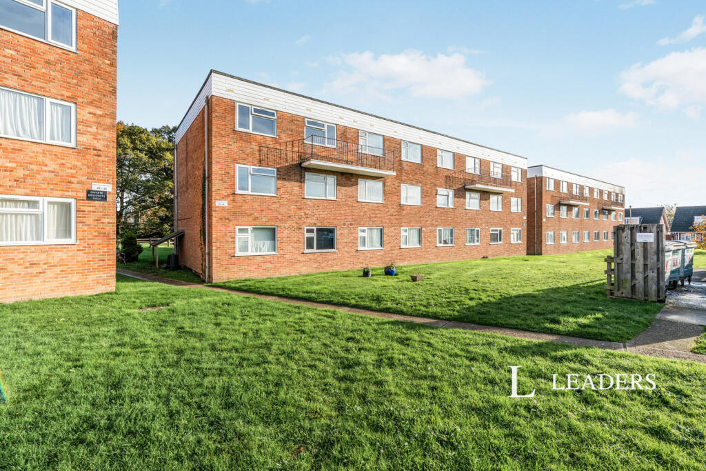 Main image of property: Bracken Crescent, Bishopstoke, SO50