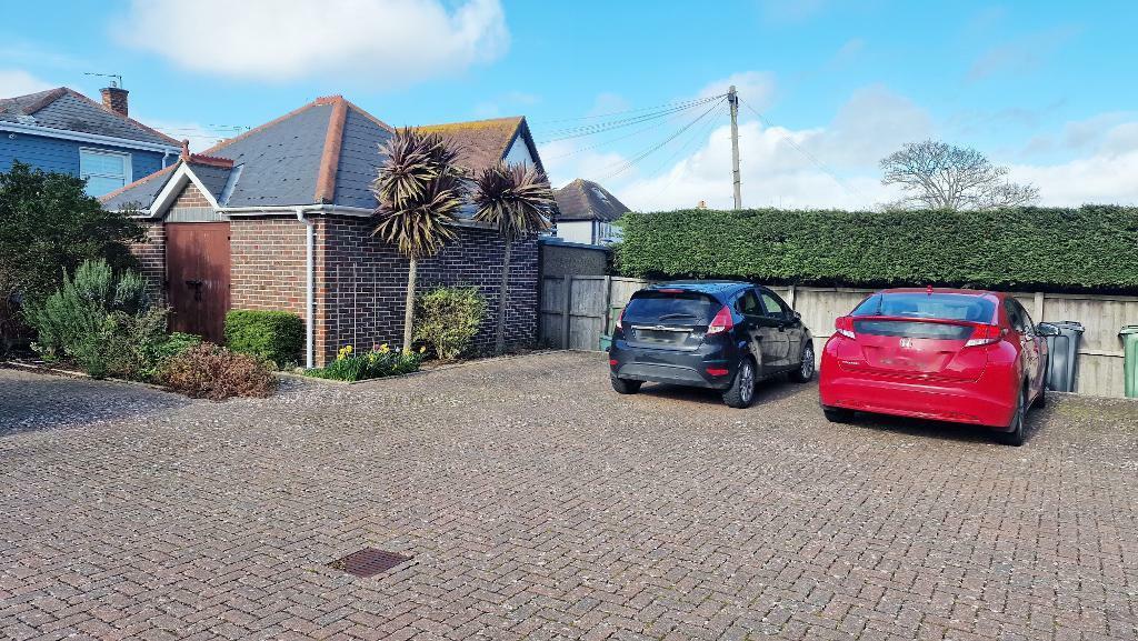 3 bedroom terraced house for sale in Mariners Row, High Street