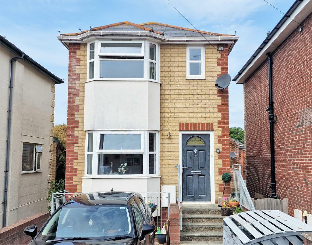 3 bedroom detached house for sale in Road, Lake, Sandown, Isle