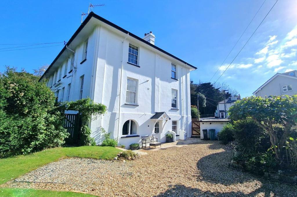 Main image of property: Kings Road, Bembridge, Isle of Wight, PO35 5NT