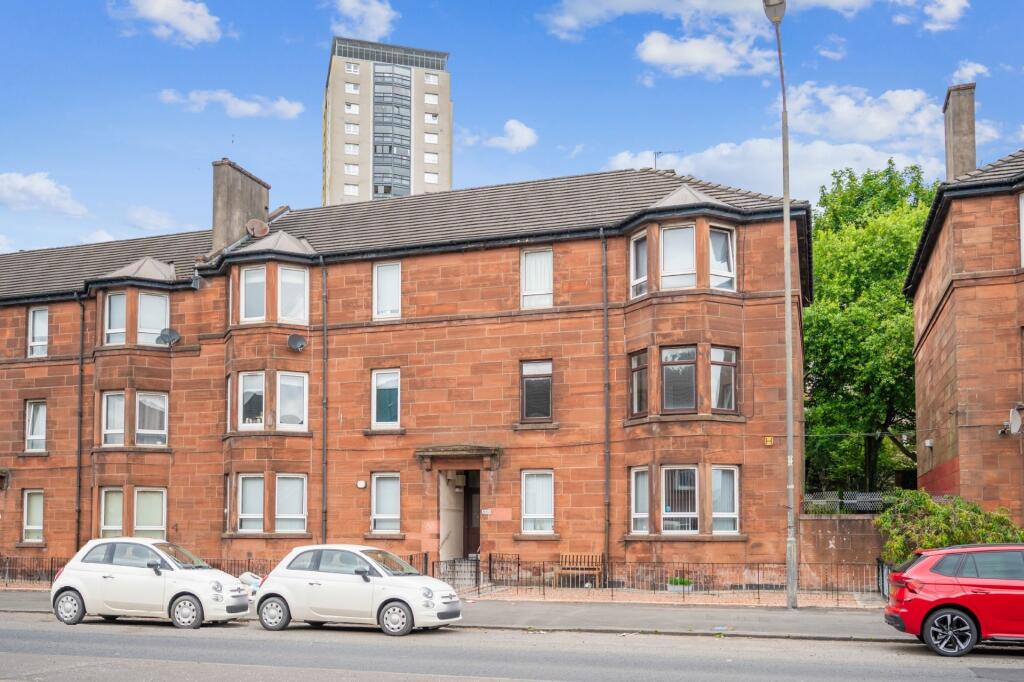 2 bedroom flat for sale in Dumbarton Road, Flat 1/1, Scotstoun, Glasgow