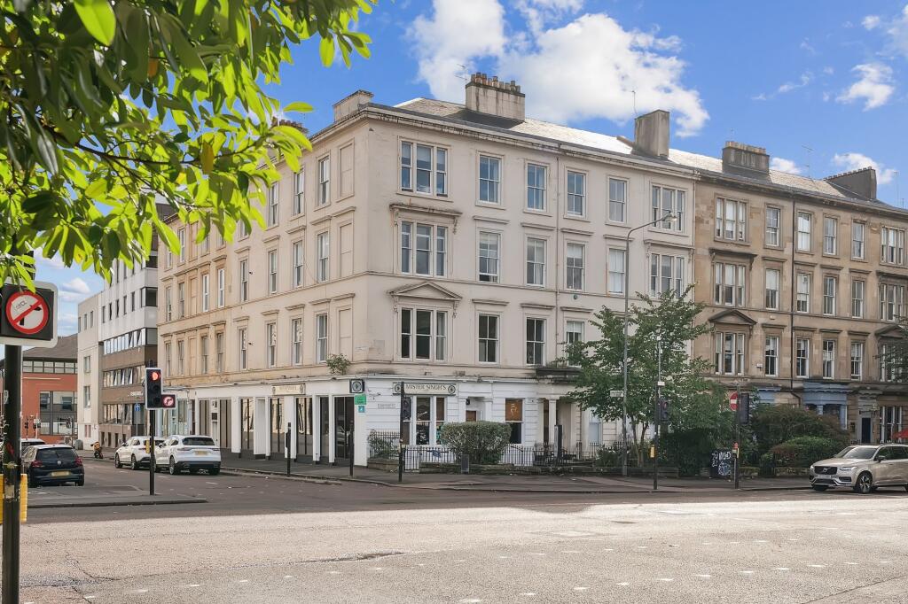 Main image of property: Sandyford Place, Flat 3/1, Charing Cross, Glasgow, G3 7NG