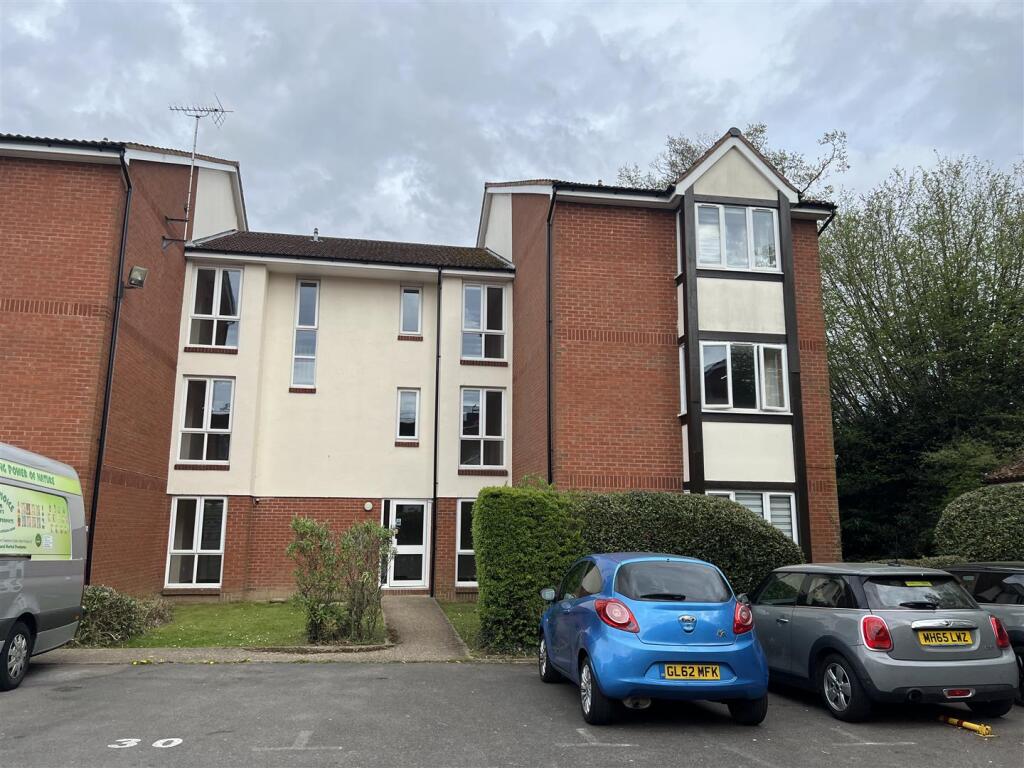Main image of property: Maunsell Park, Station Hill, Crawley