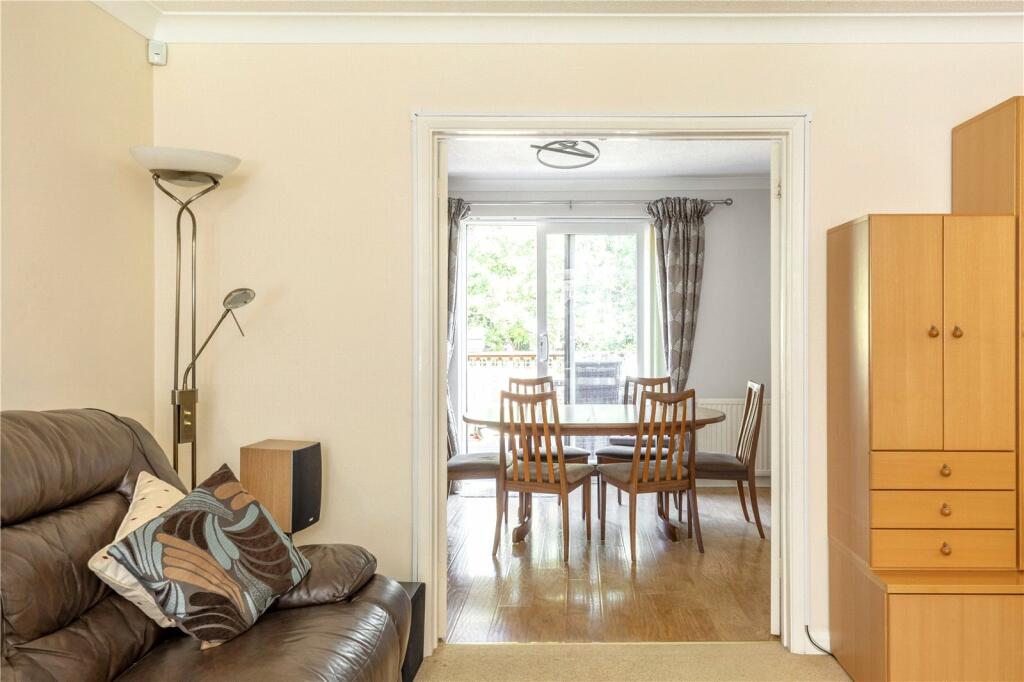 Detached to rent on Friars Field, Northchurch, Berkhamsted