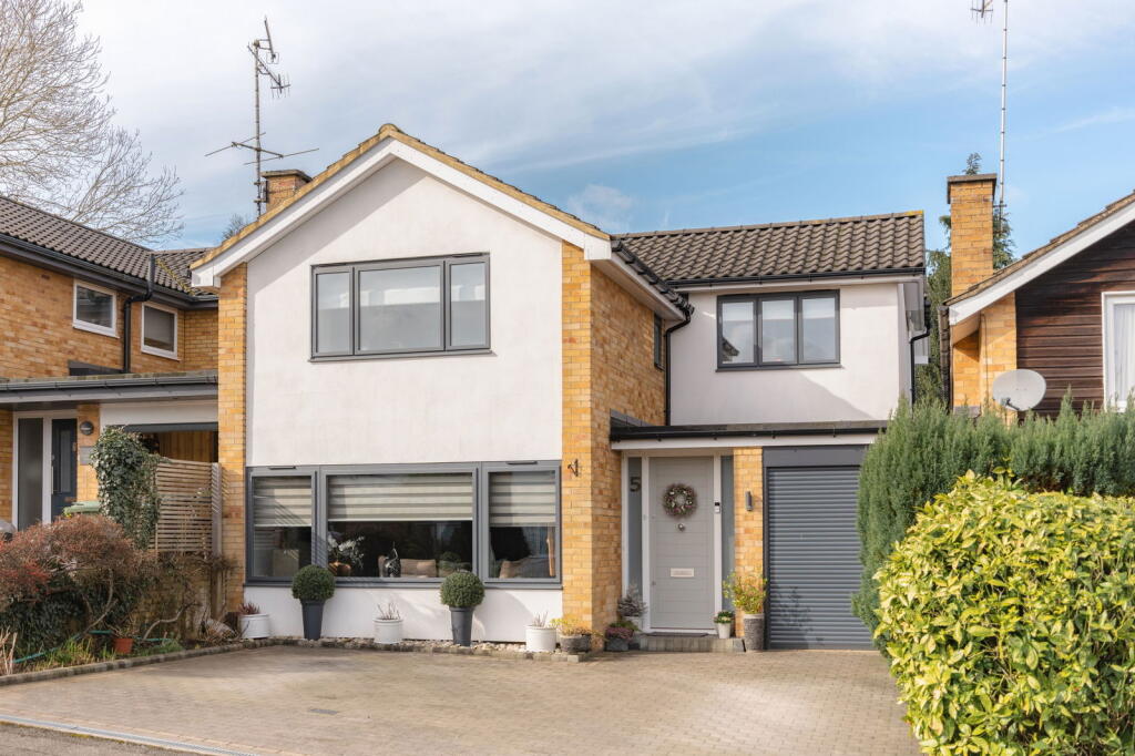 Main image of property: Lombardy Drive, Berkhamsted, Hertfordshire HP4