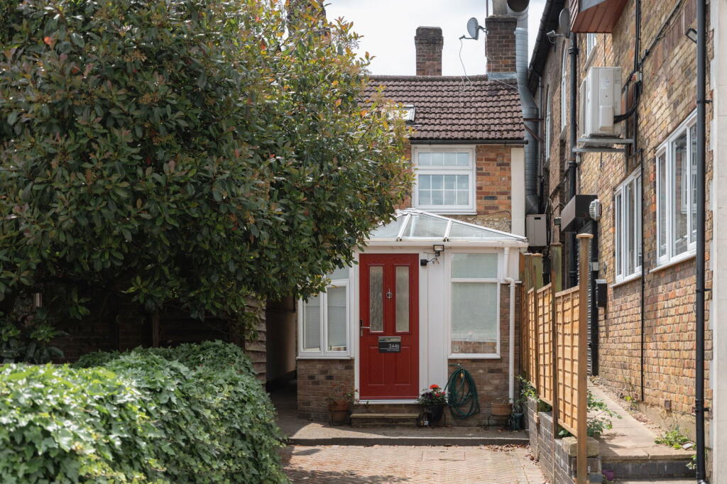 Main image of property: High Street, Berkhamsted, Hertfordshire HP4