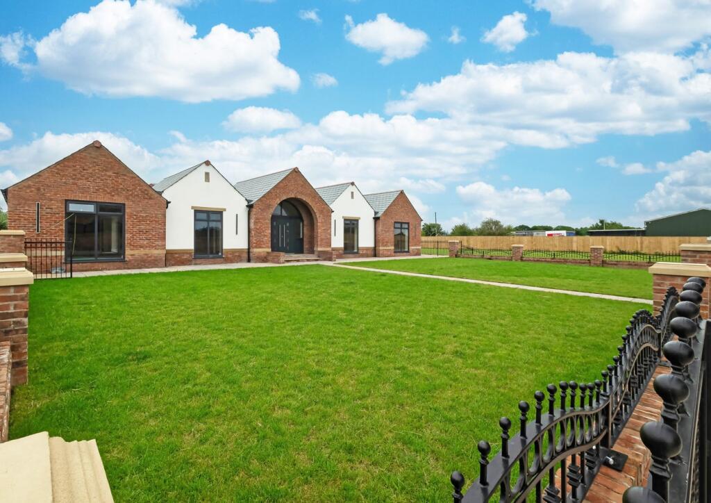 Main image of property: Preston Road, Inskip, PR4