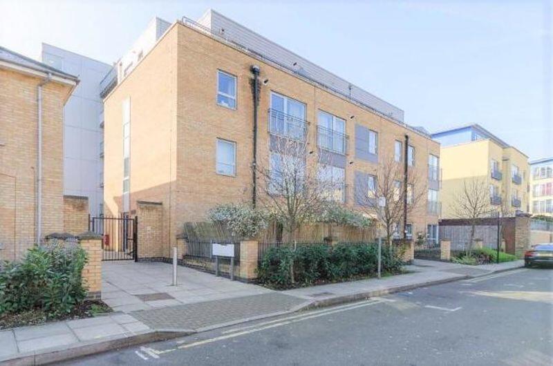 1 bedroom apartment for rent in Taylor House, Storehouse Mews, London, E14