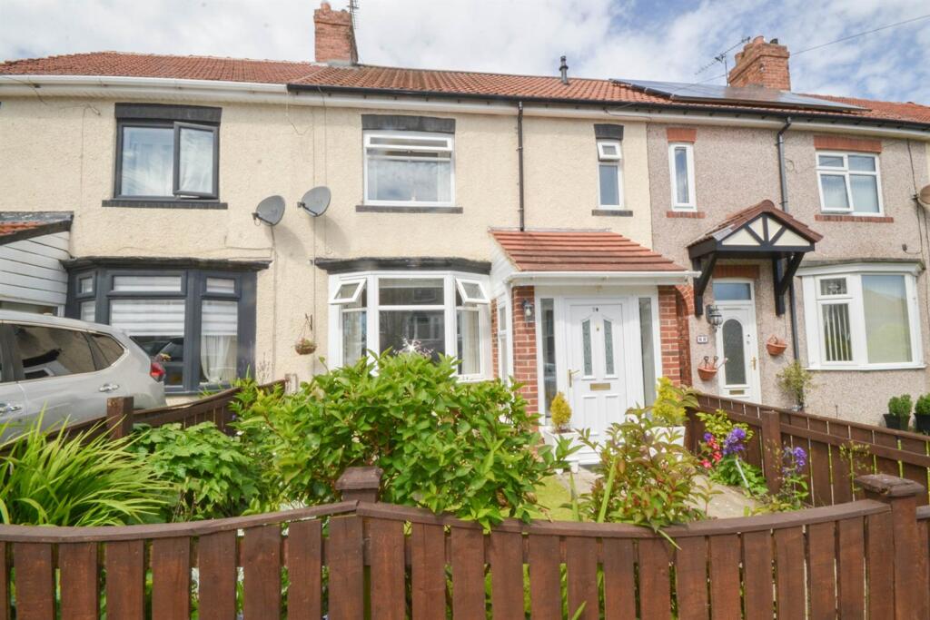 2 bedroom terraced house for sale in Shrewsbury Crescent, Humbledon, SR3