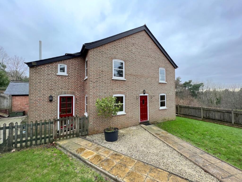 Main image of property: Fairglen Cottages, Fairglen Road, Wadhurst