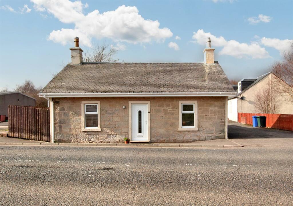 3 bedroom cottage for sale in Smallburn Road, Muirkirk, Cumnock, KA18