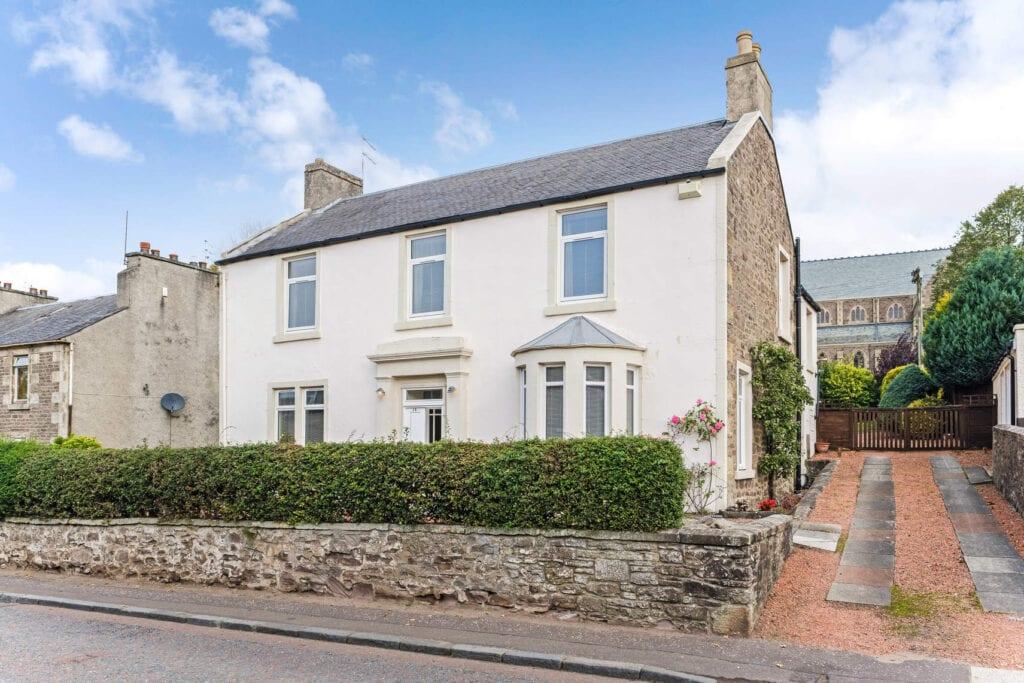 4 bedroom detached house for sale in 15 Hyndford Road, Lanark, ML11