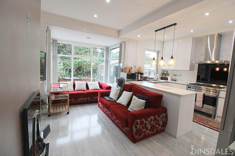 Additional property image - Moore Avenue, Wibsey, Bradford, BD6 3HJ